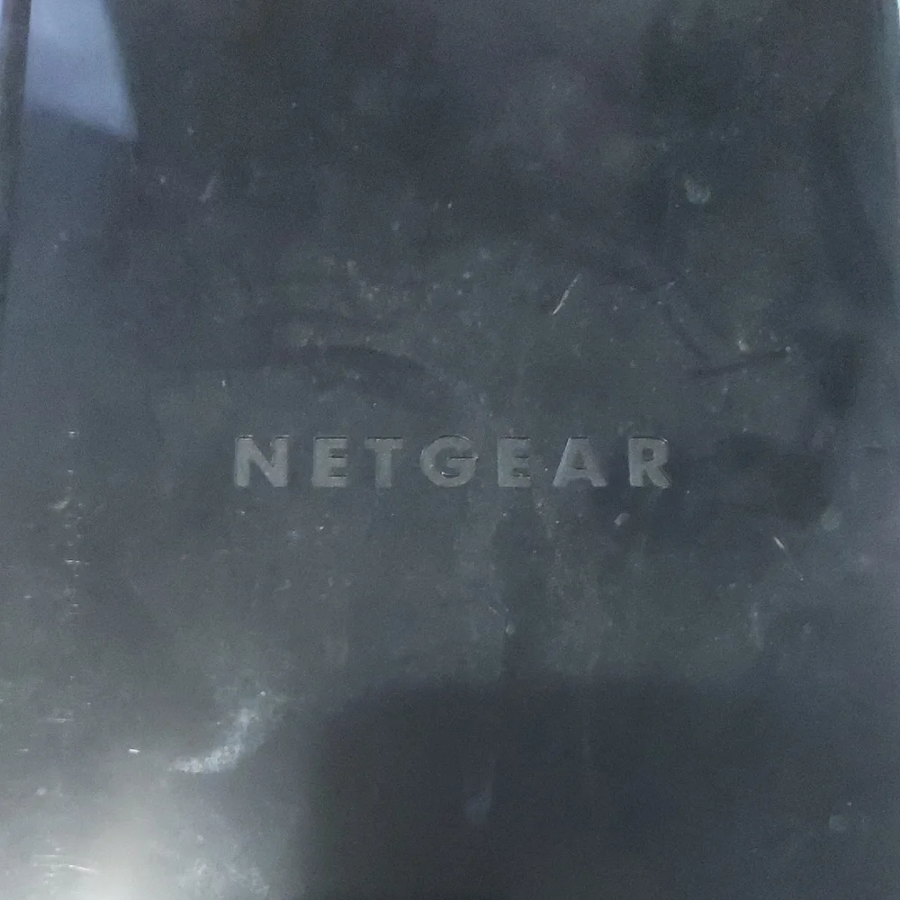 5 For $10 M&M Netgear Black Wireless Router - Picture 3 of 13